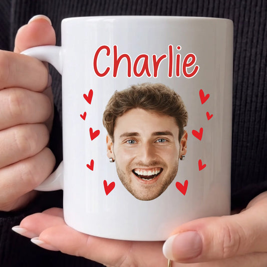 mug_hands_french_black_09_4k